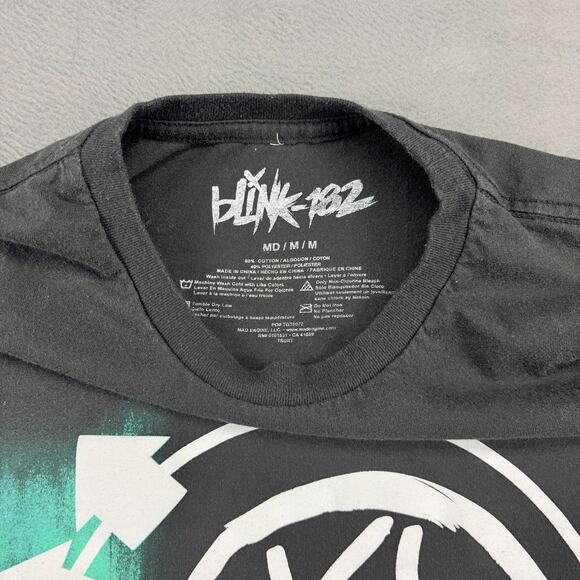 Blink 182 Band T-Shirt Men's Medium Black Short Sleeve "X-eyes" Logo Y2K Smiley - Picture 3 of 6